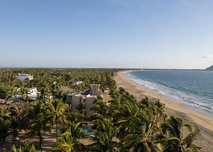 Mar De Coco Front