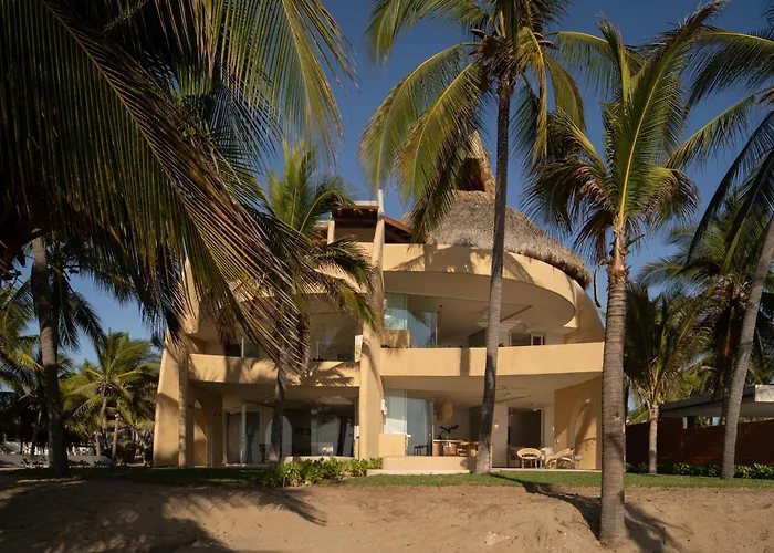 Mar De Coco Front Zihuatanejo